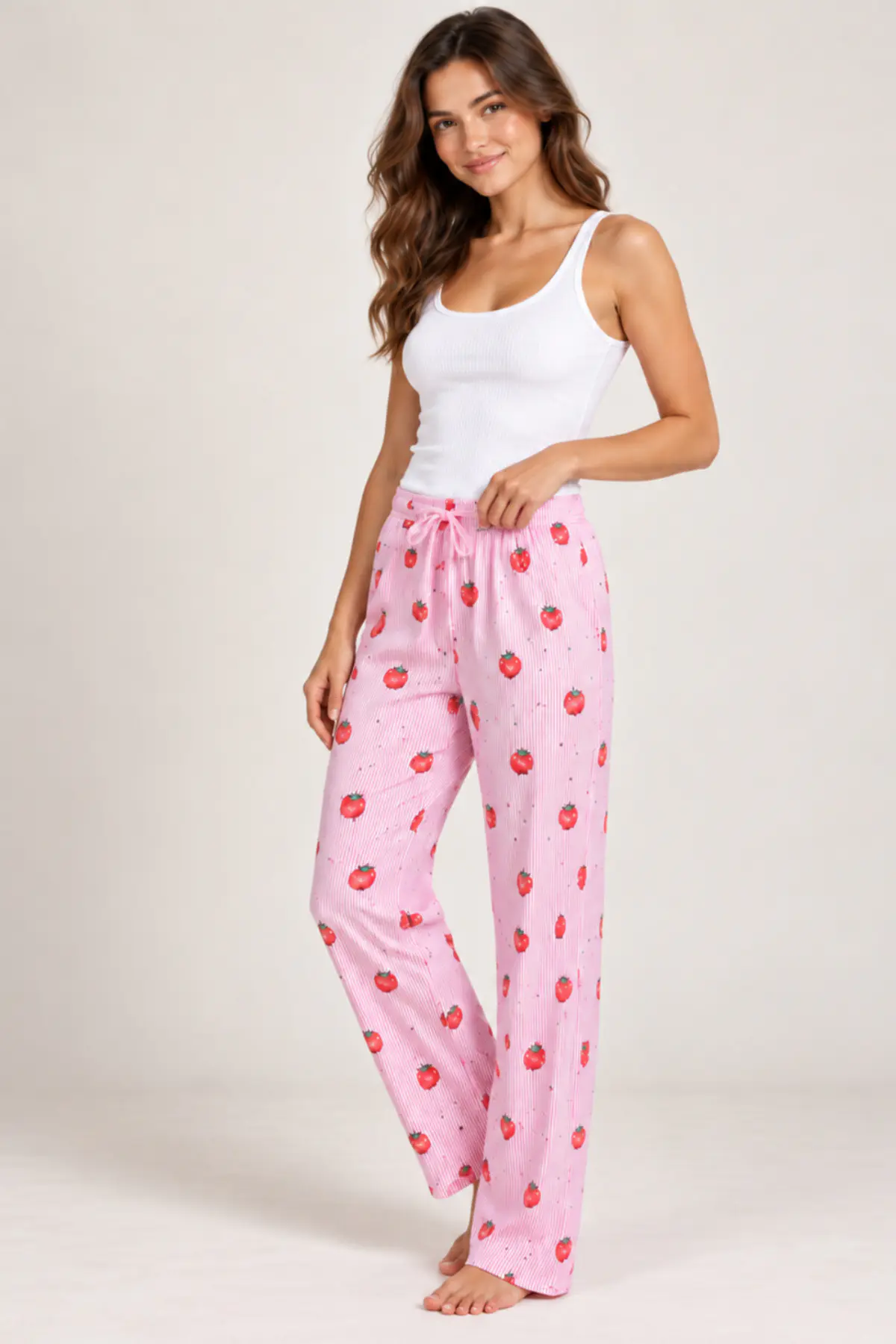 Kadın Çizgili Bluz Desenli Askılı Beyaz Pijama Takımı