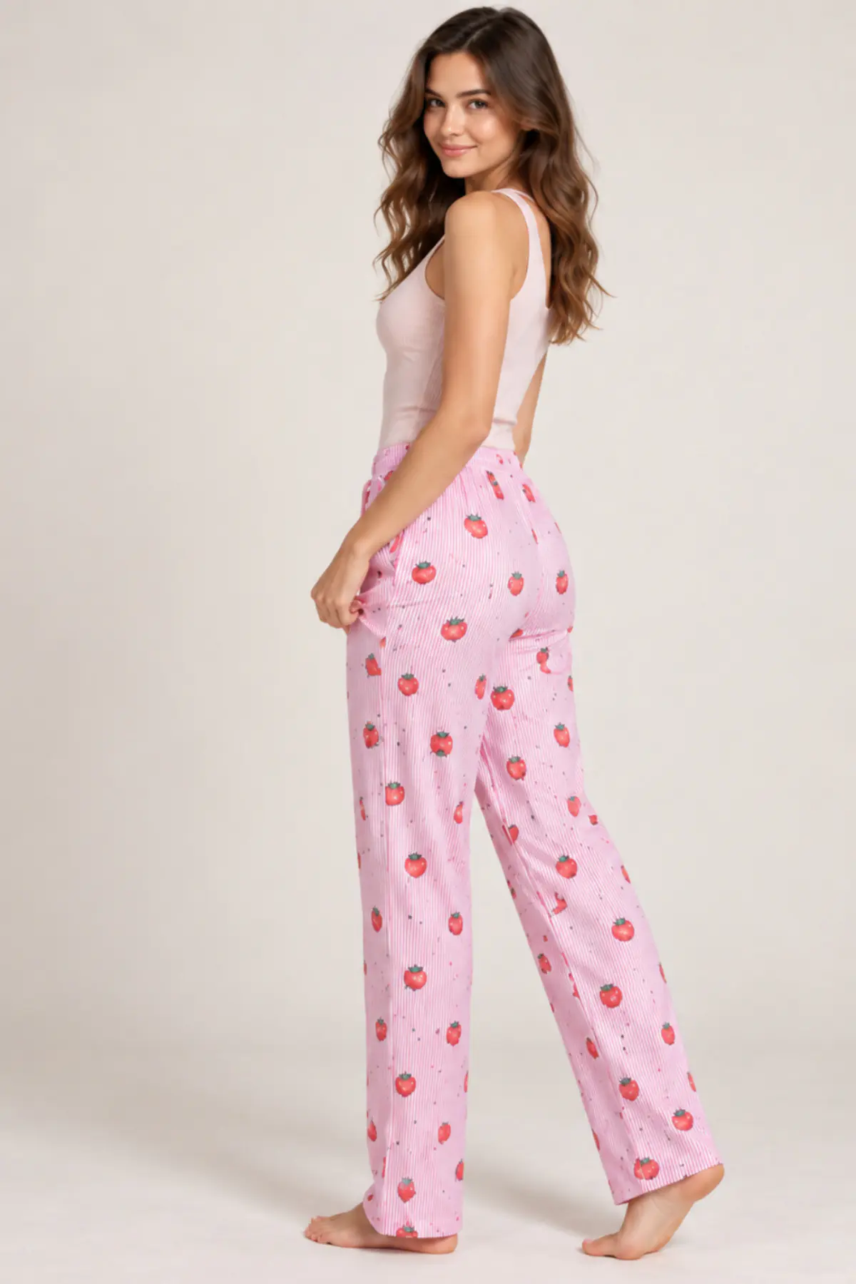 Kadın Çizgili Bluz Desenli Askılı Pembe Pijama Takımı