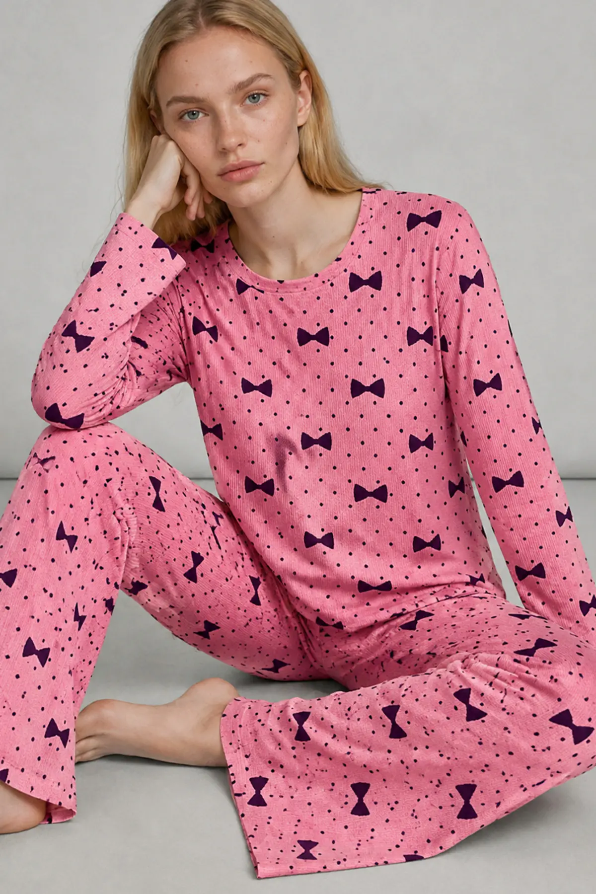 Kadın Desenli Nefes Alan Pembe Pijama Takımı 4694