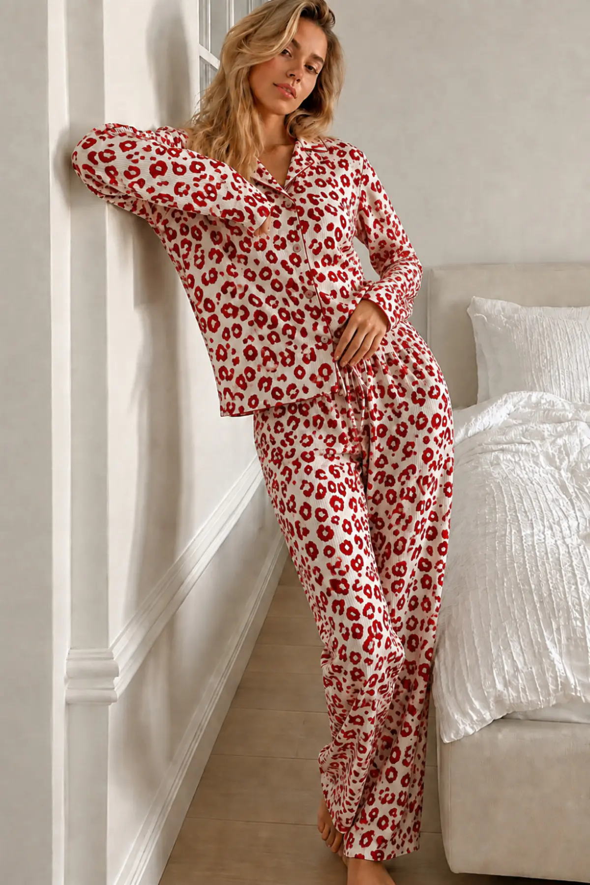 Kadın Gömlek Yaka Düğmeli Kırmızı Pijama Takımı