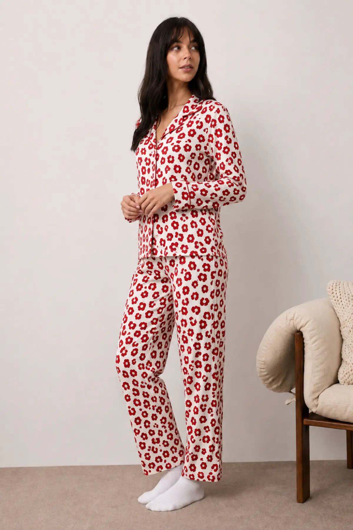 Kadın Uzun Kollu Düğmeli Alt Üst Uyku Kırmızı Pijama Takımı