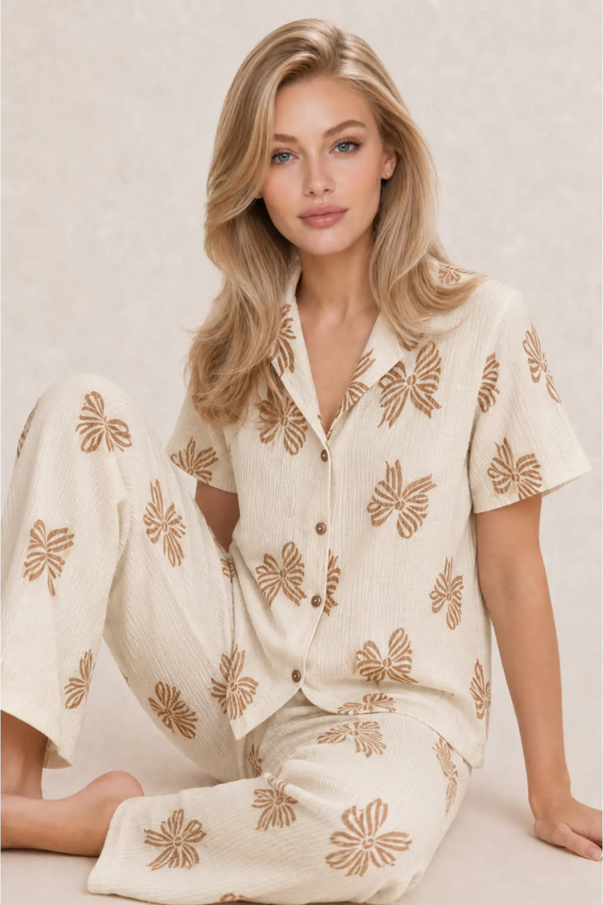 Kadın Kısa Kol Desenli Ekru Pijama Takımı 4739