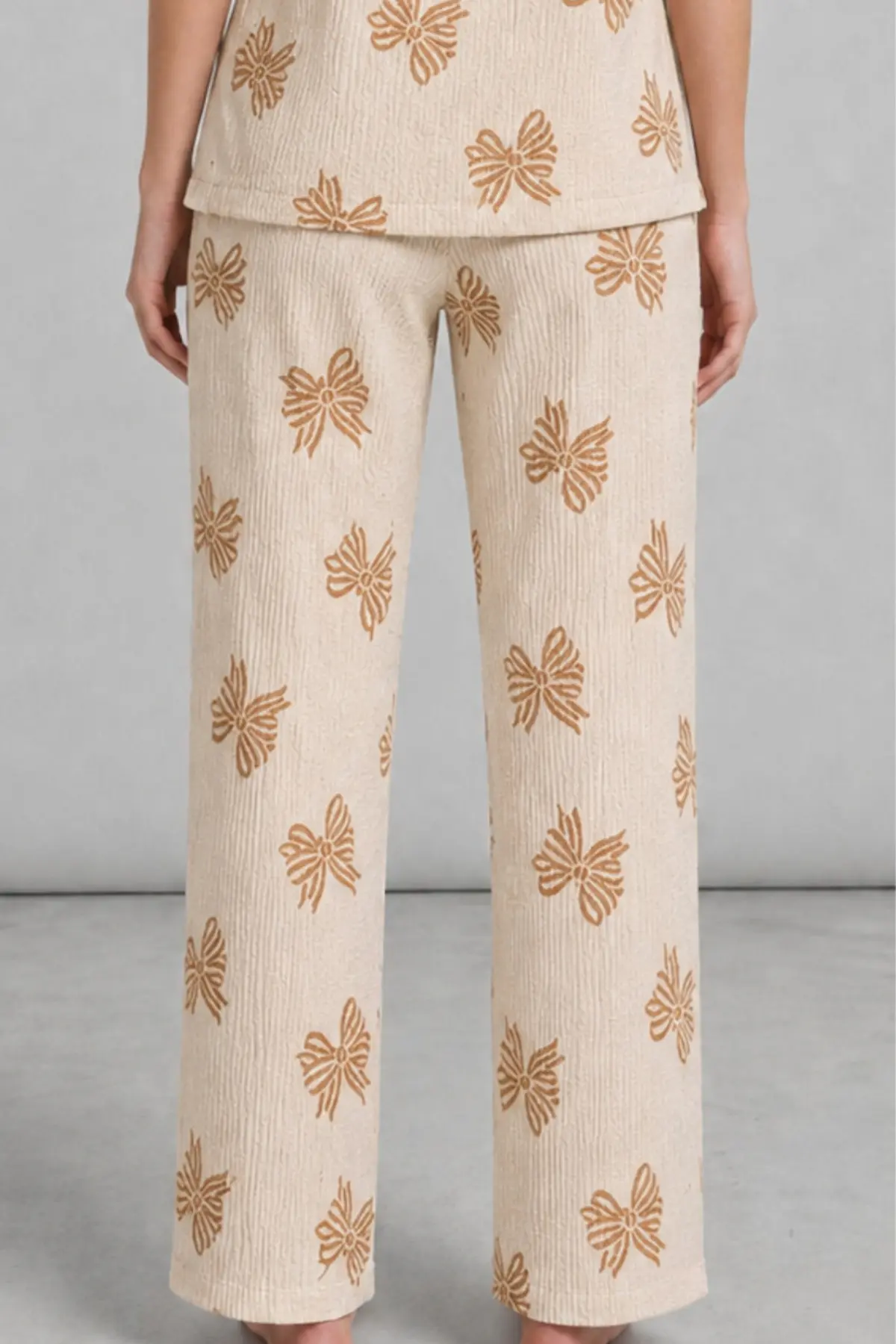 Kadın Kısa Kol Desenli Ekru Pijama Takımı 4739