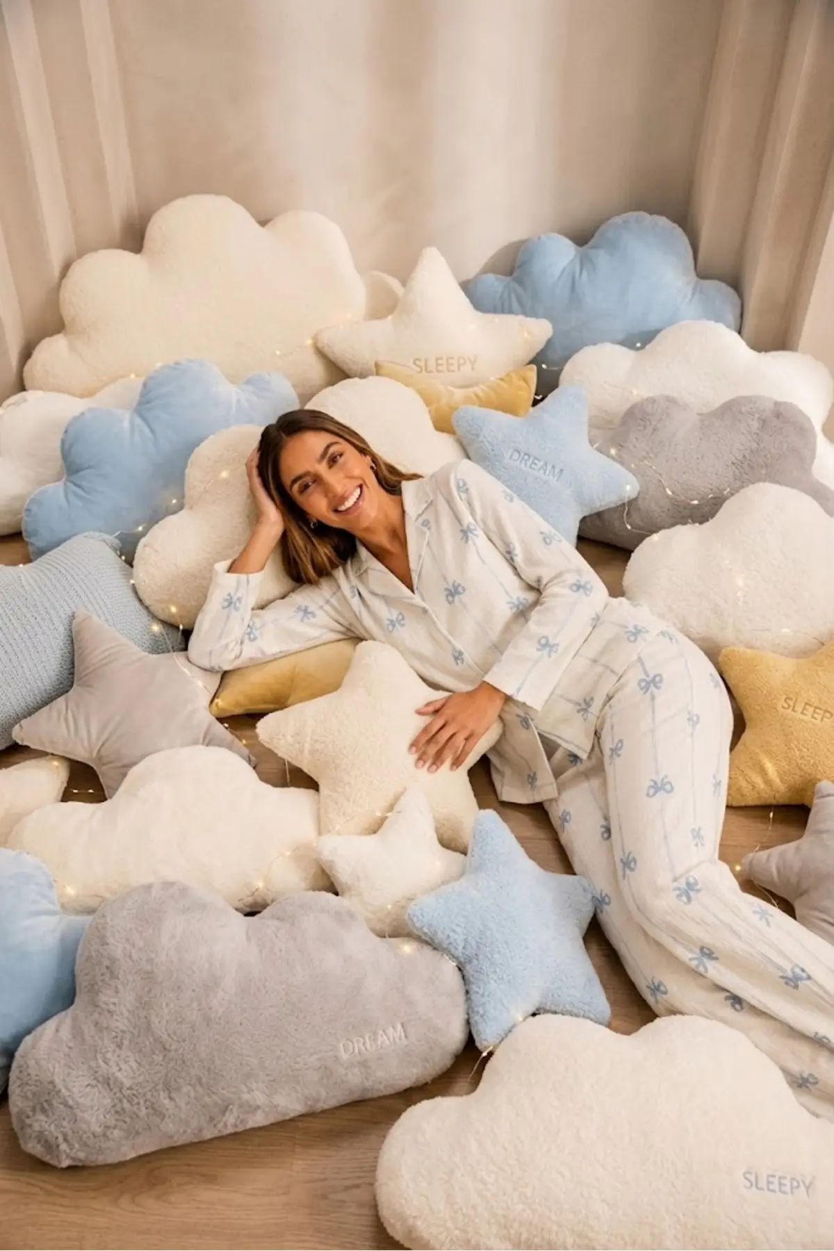 Kadın Önden Düğmeli Uzun Kollu Alt Üst Beyaz Pijama Takımı