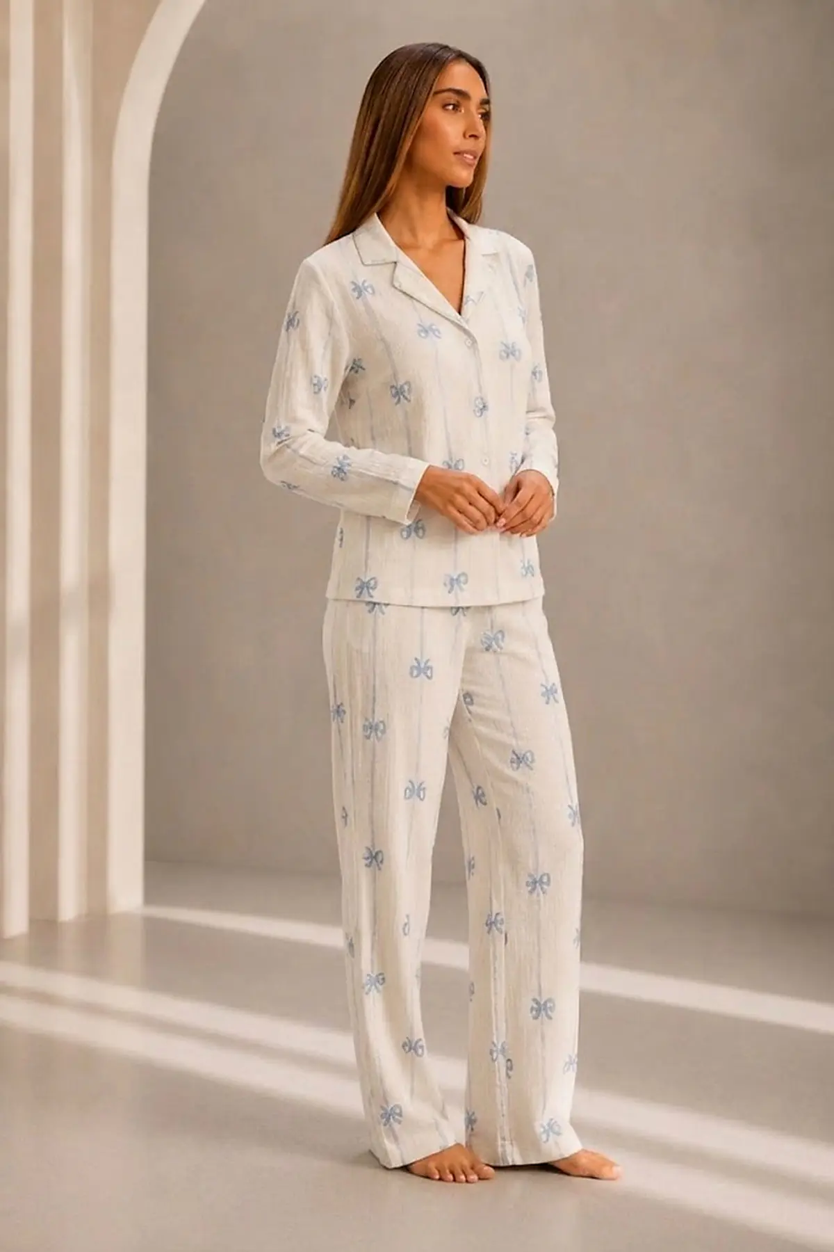 Kadın Önden Düğmeli Uzun Kollu Alt Üst Beyaz Pijama Takımı