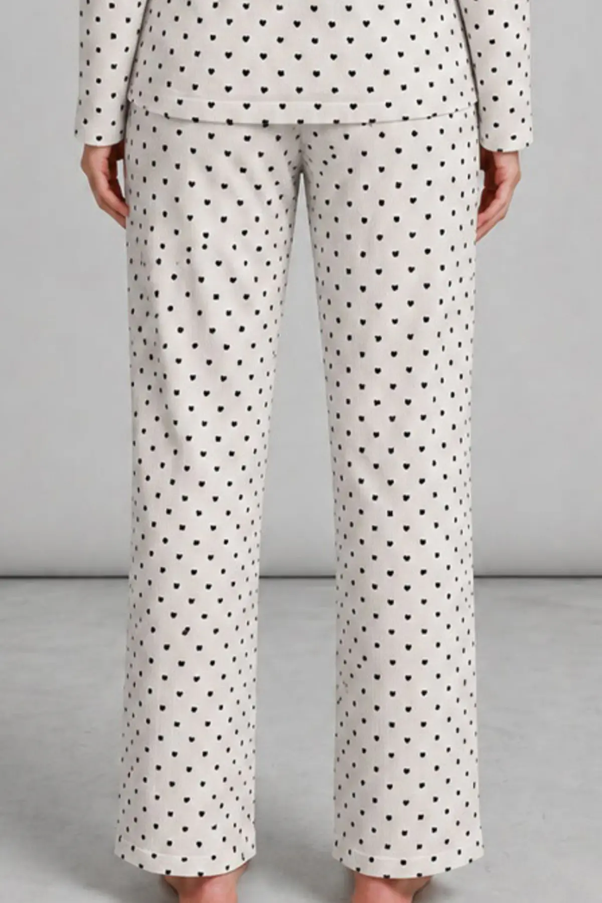 Kadın Uzun Kol Rahat Beyaz Pijama Takımı 4758