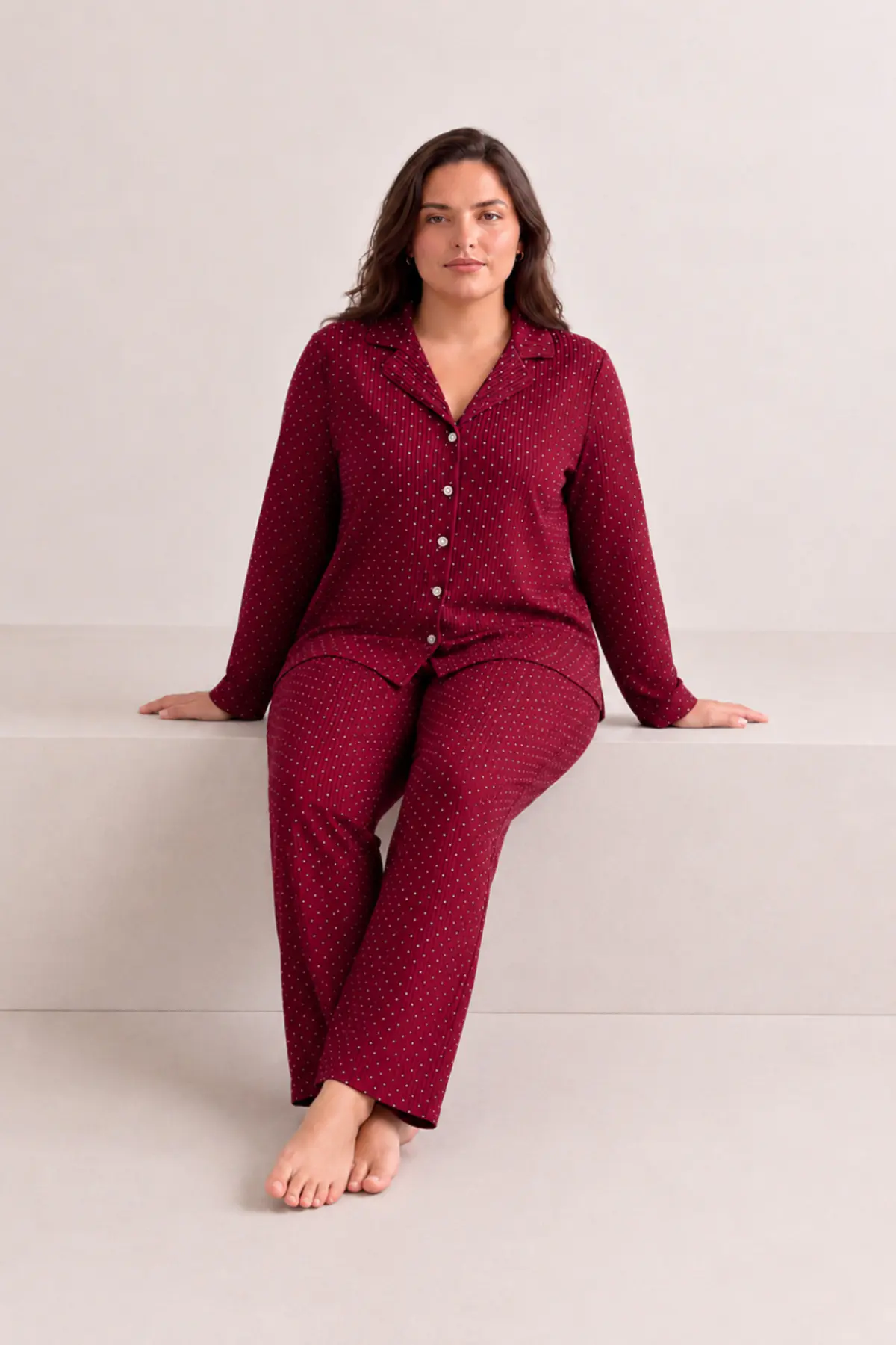 Kadın Rahat Puantiyeli Düğmeli Kırmızı Pijama Takımı 824