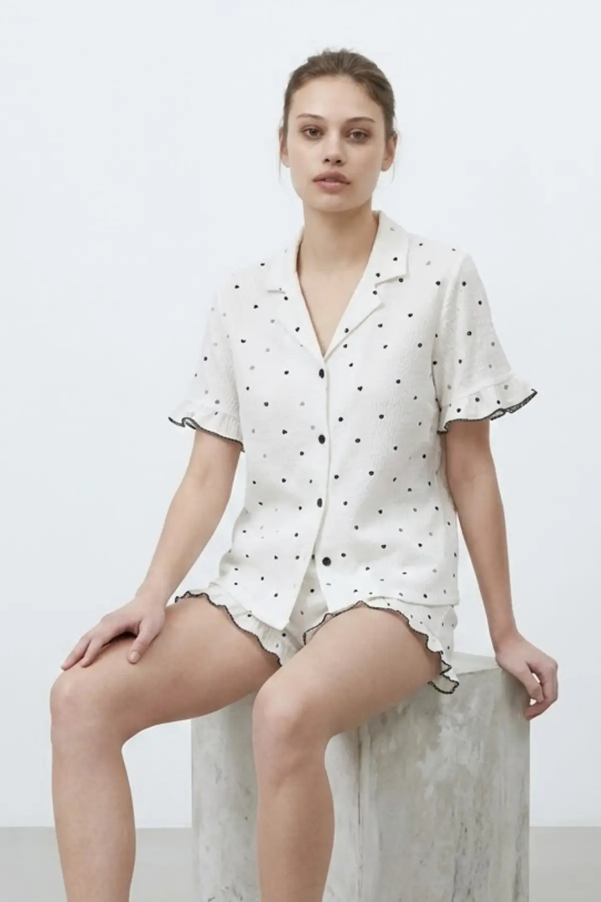 Kadın Premium Fırfırlı Beyaz Pijama Takımı