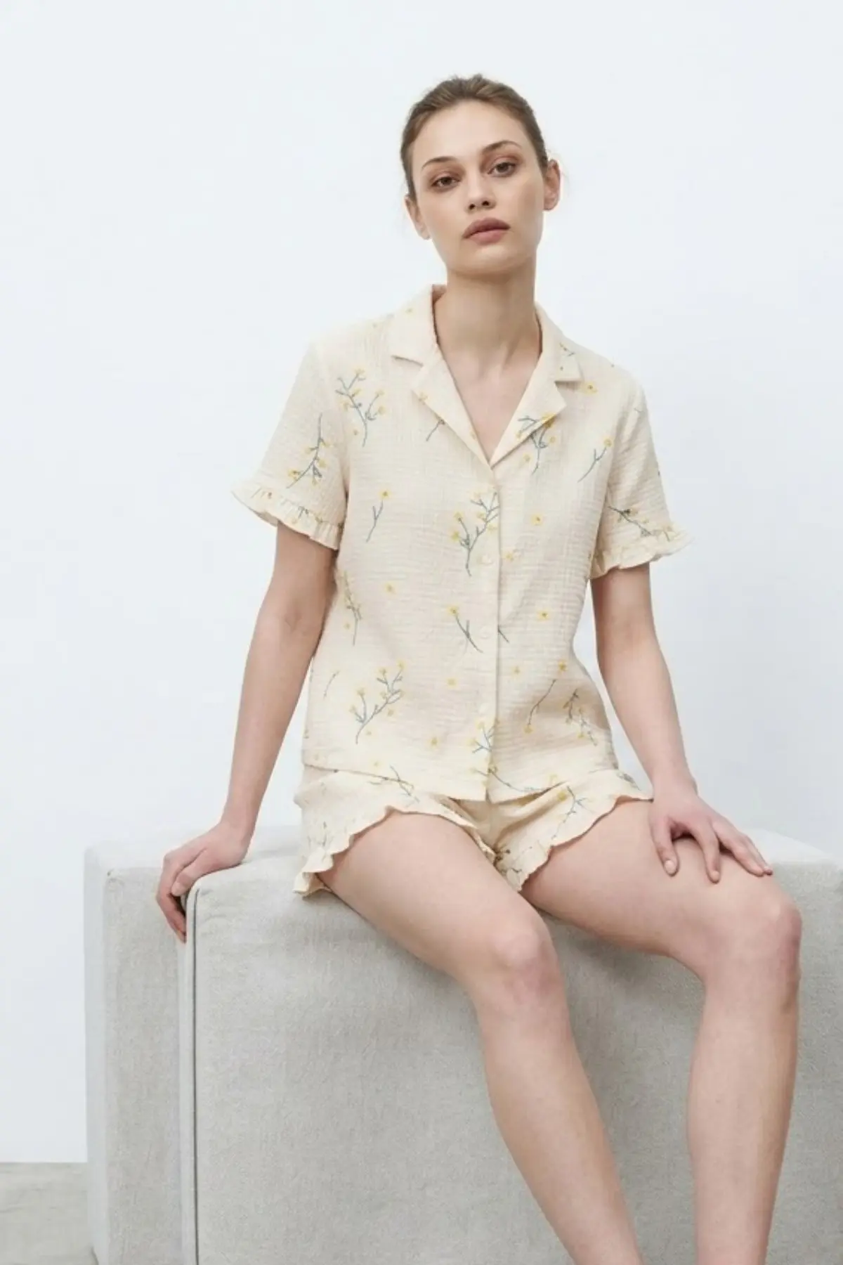 Kadın Premium Fırfırlı Çok Renkli Pijama Takımı
