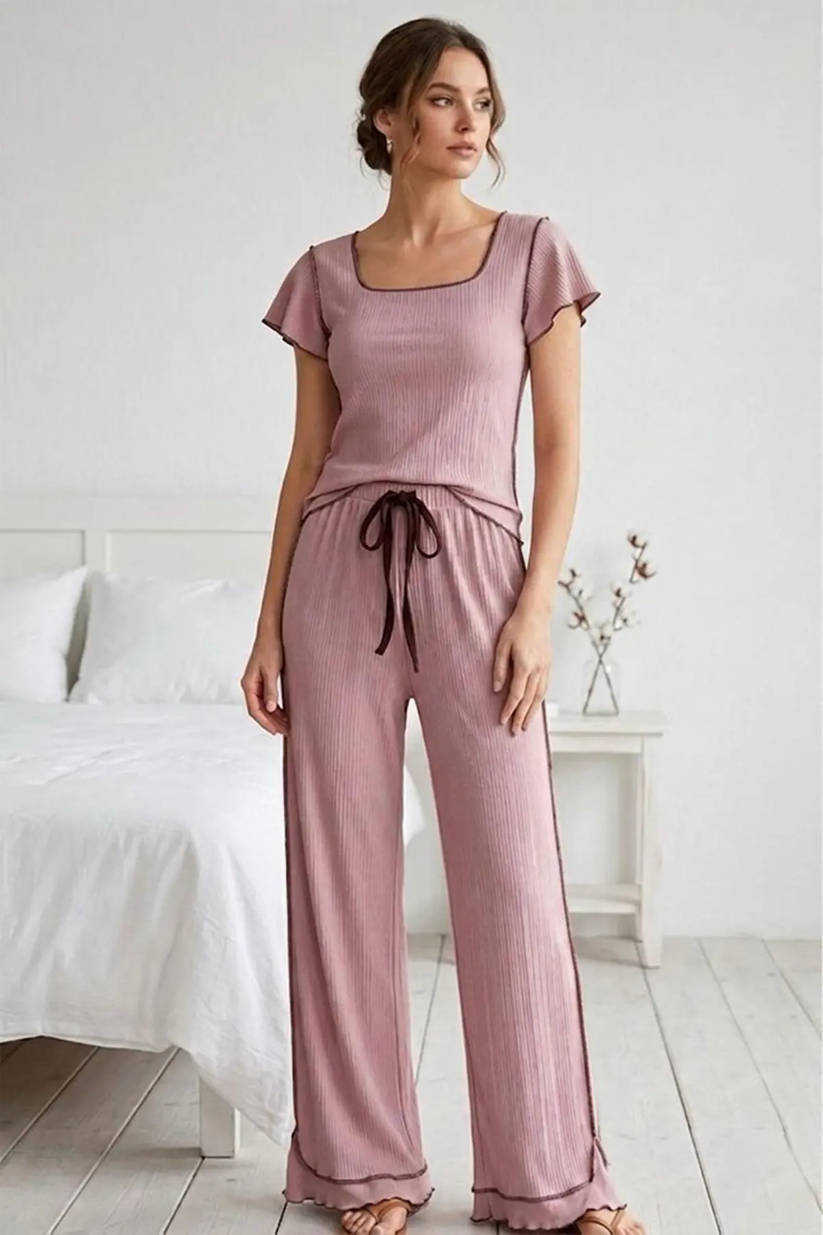 Fırfır Detaylı Bürümcük Kumaşlı Kısa Kollu Pijama Takımı 6022 Pembe