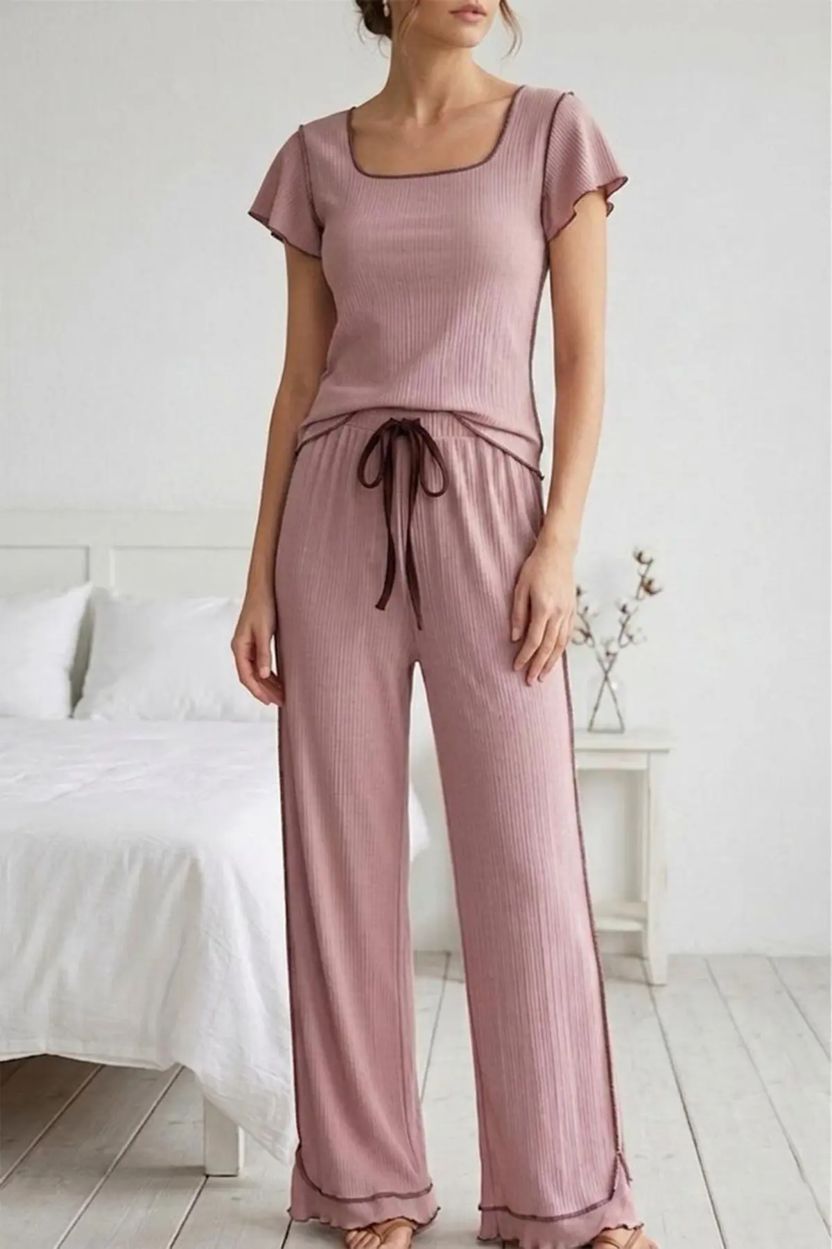 Fırfır Detaylı Bürümcük Kumaşlı Kısa Kollu Pijama Takımı 6022 Pembe