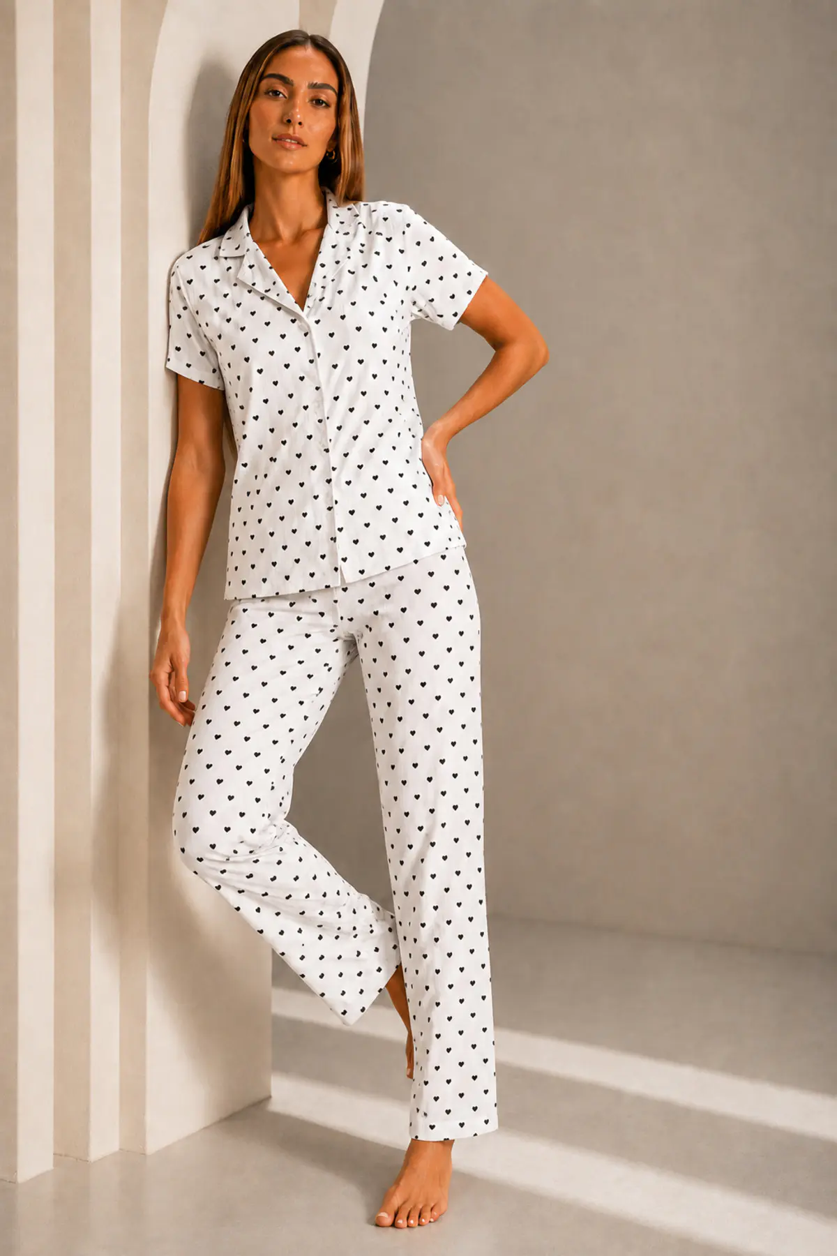 Kadın Kısa Kol Rahat Kalıp Şık Kar Beyaz Pijama Takımı