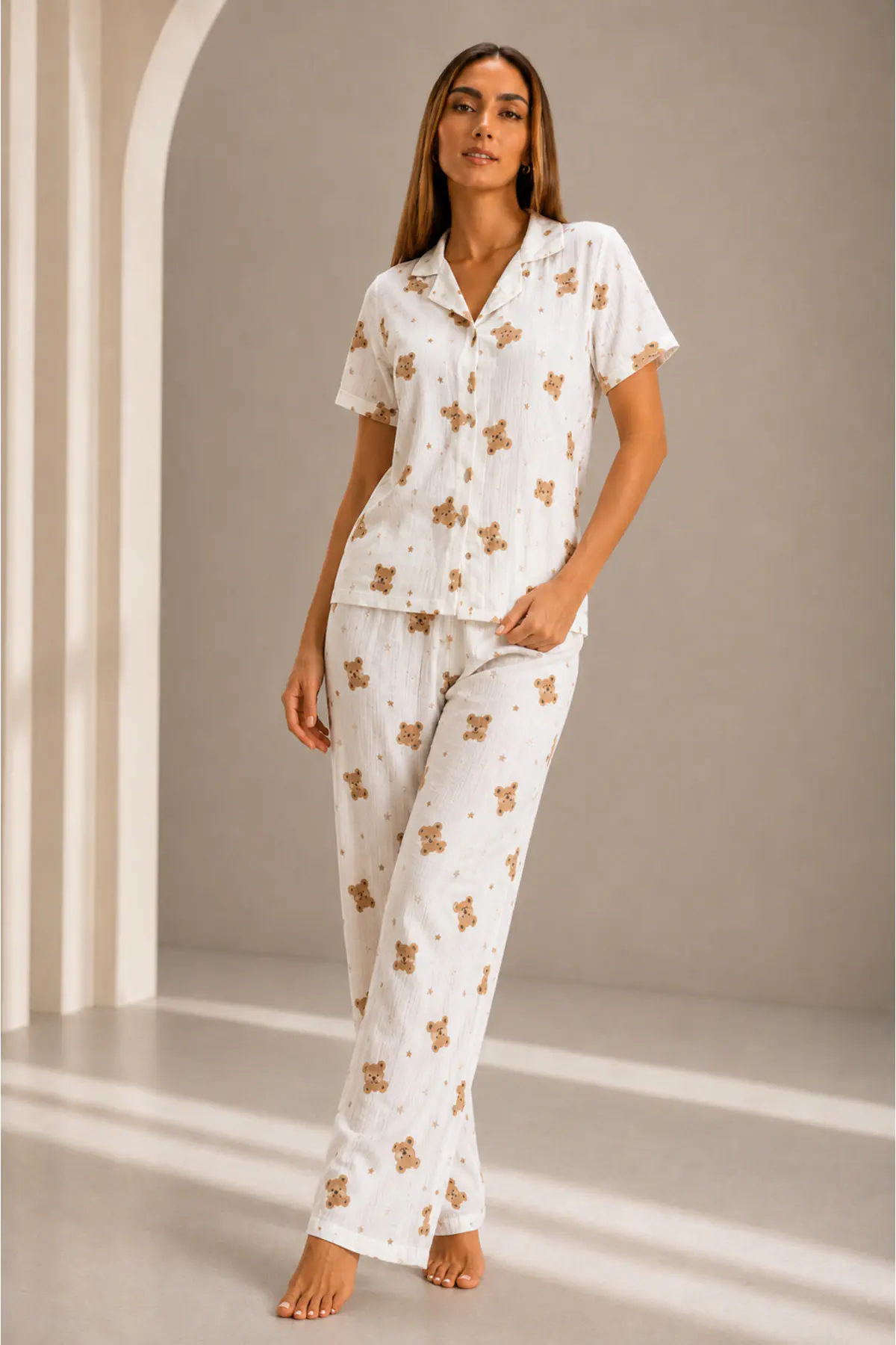 Kadın Kısa Kol Rahat Kalıp Şık Kırık Beyaz Pijama Takımı
