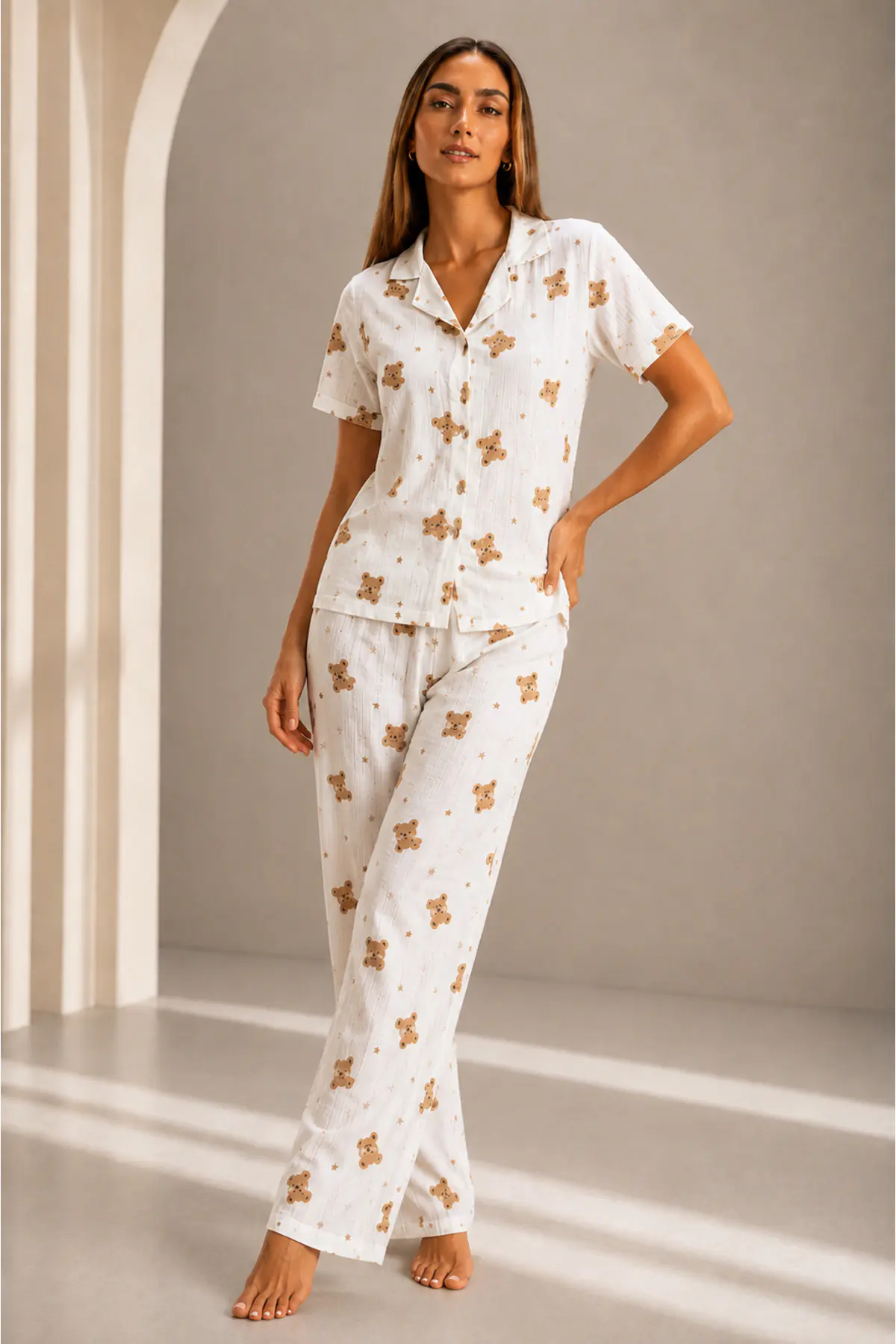 Kadın Kısa Kol Rahat Kalıp Şık Kırık Beyaz Pijama Takımı