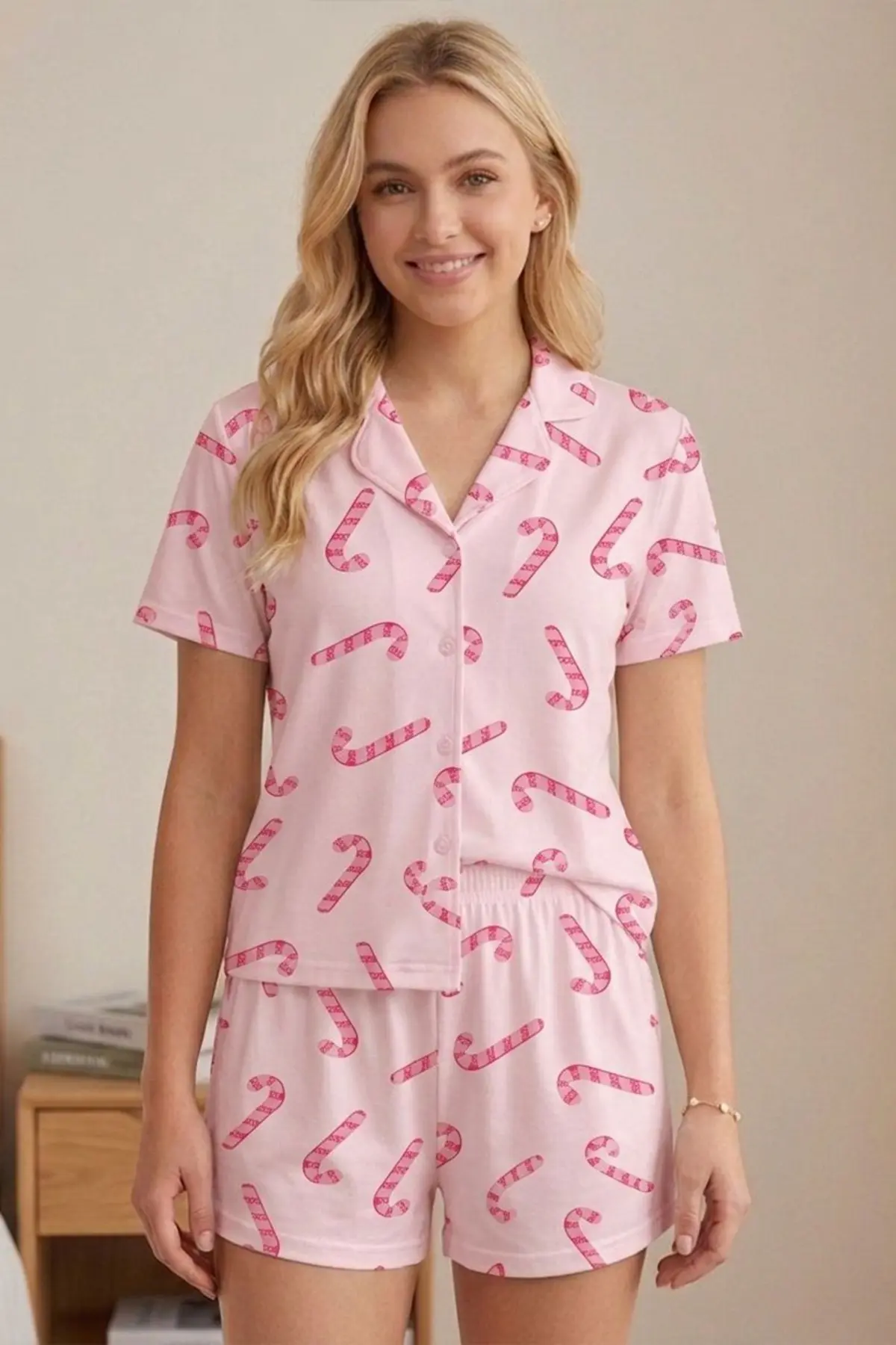 Baston Şeker Desenli Düğmeli Şortlu Pijama Takımı 4607 -Pembe