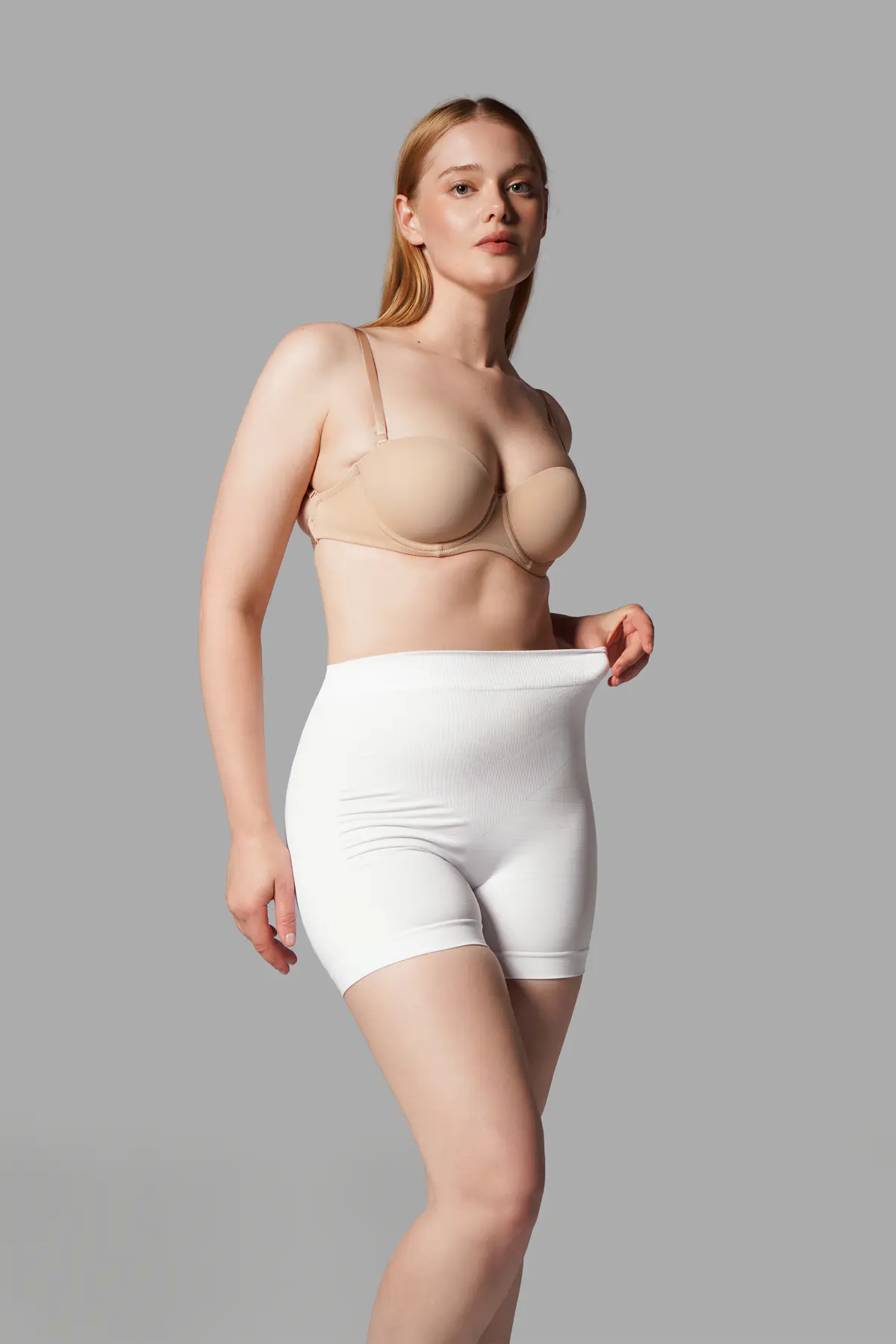 Push Up Seamless Dikişsiz Popo Şekillendirici Kısa Paçalı Korse 2064 Beyaz